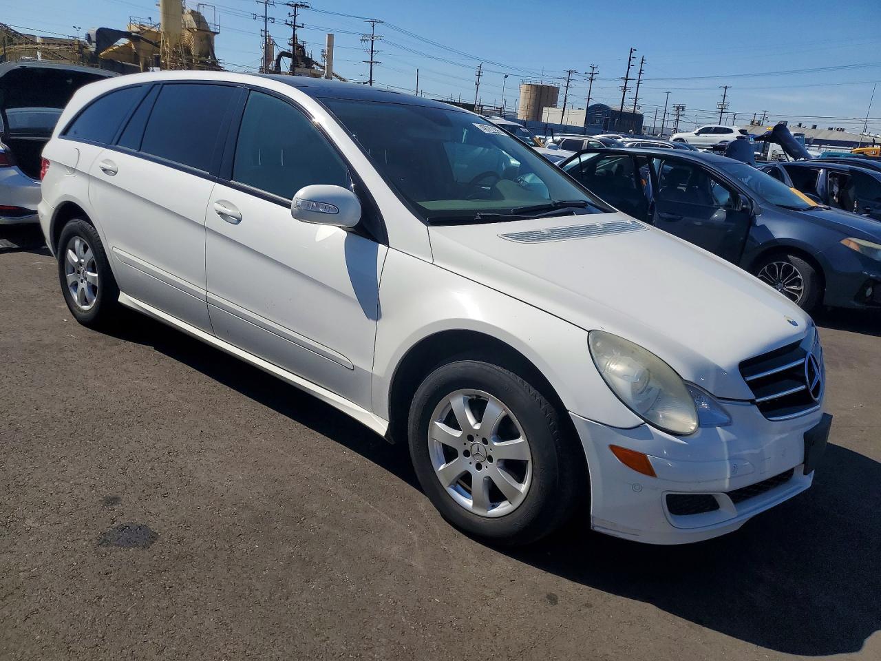 Mercedes-Benz R-Class 350