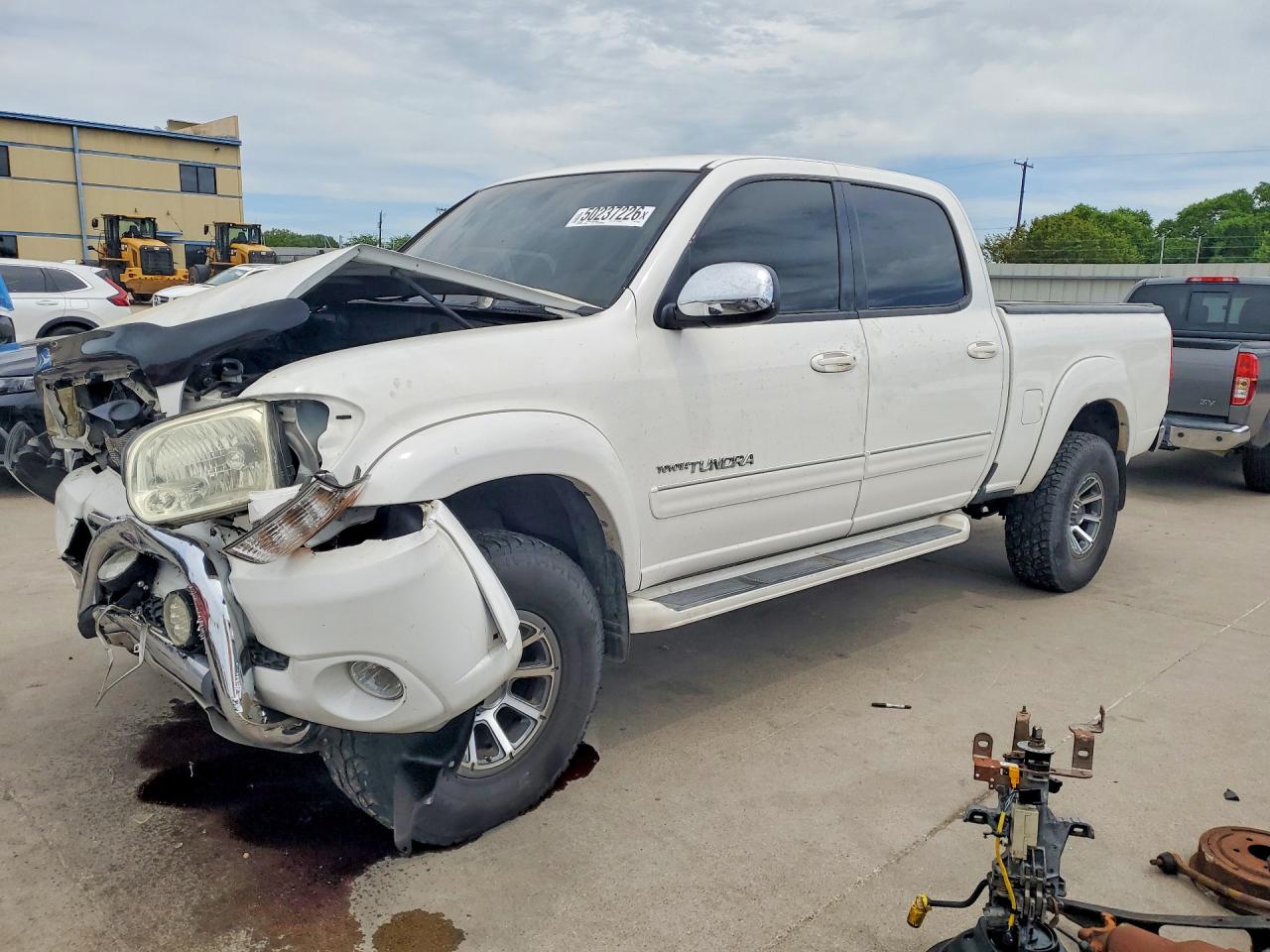 Salvage Toyota Tundra Image