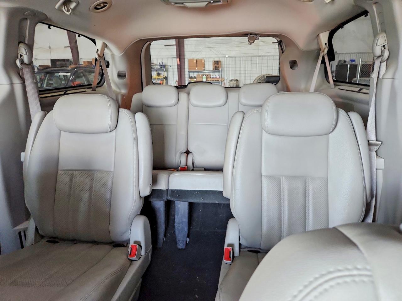 Chrysler Minivan Touring Plus