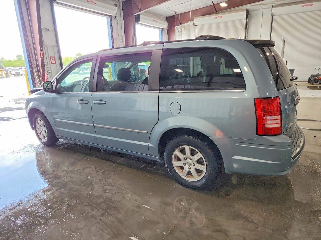 Chrysler Minivan Touring Plus