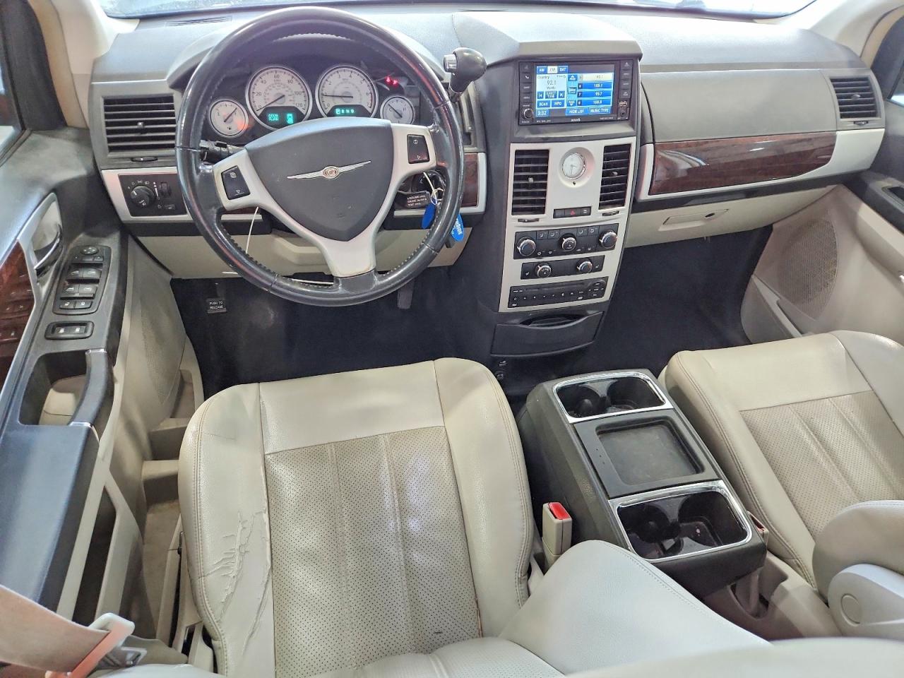 Chrysler Minivan Touring Plus