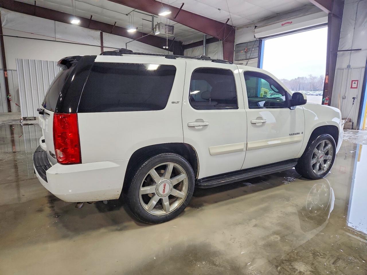 GMC Yukon Slt