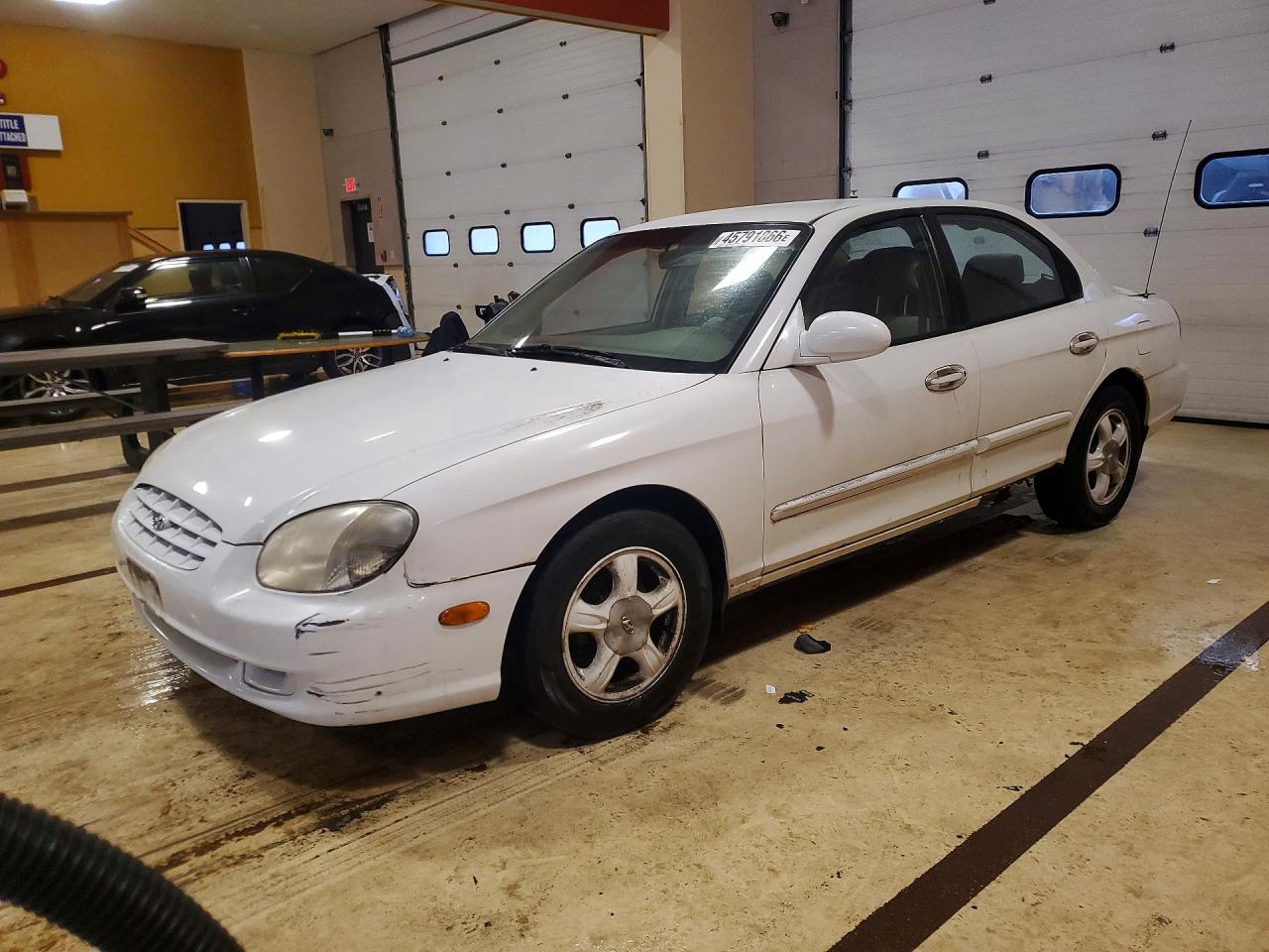 Salvage Hyundai SONATA Image