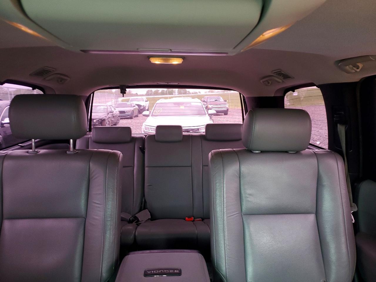 Toyota Sequoia Platinum