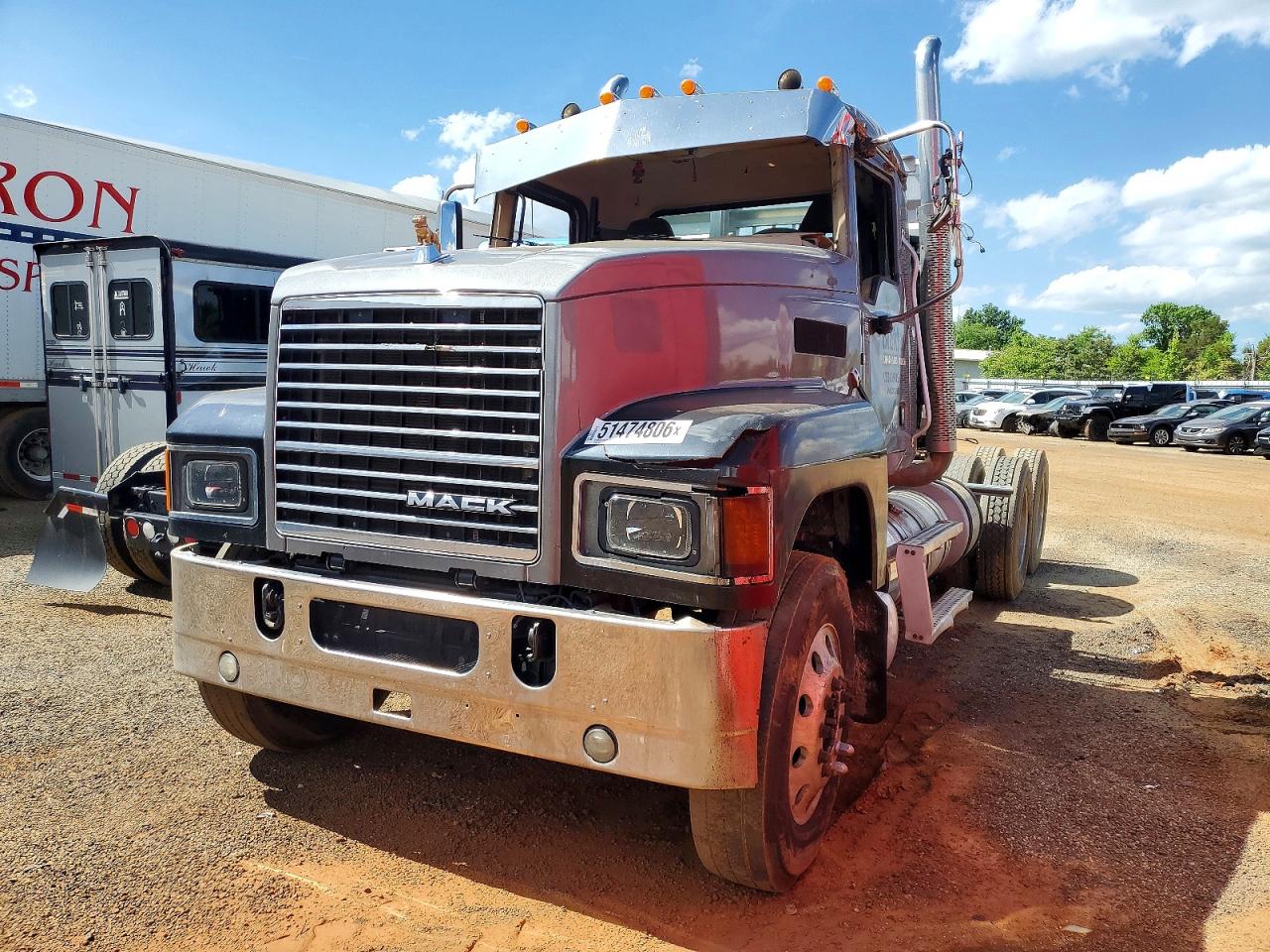 Mack Pinnacle