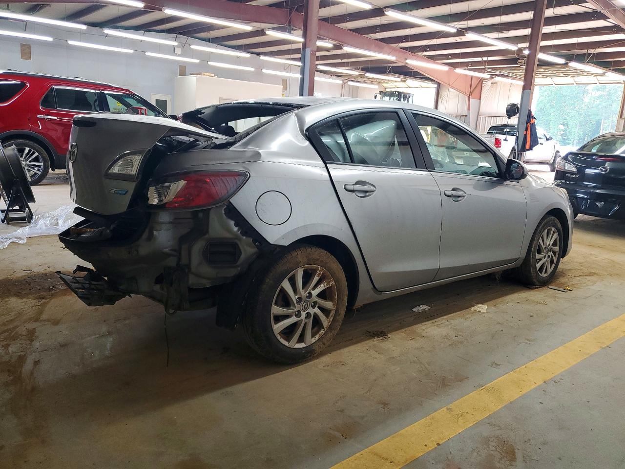 Mazda 3 I
