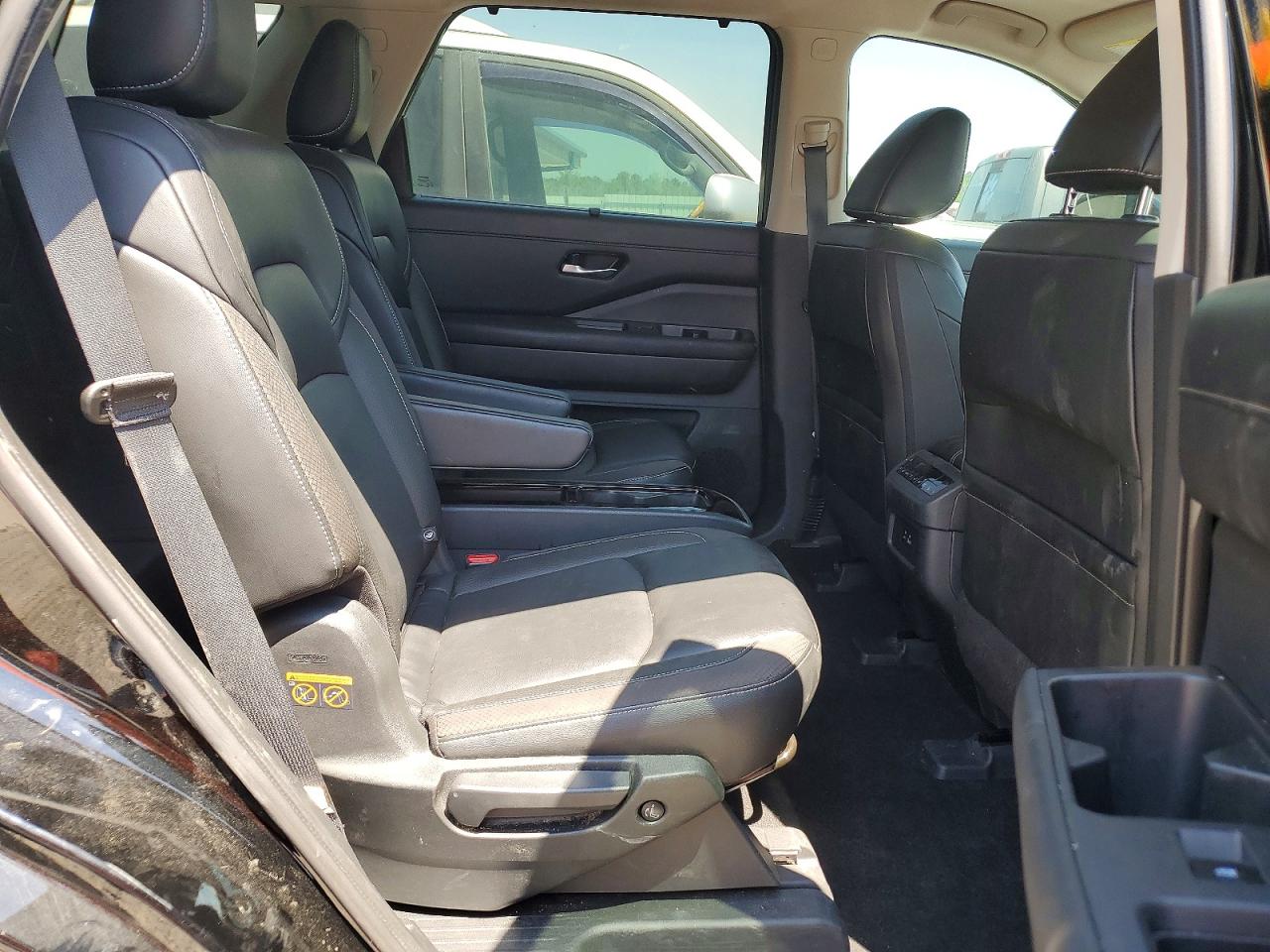 Nissan Pathfinder Sl