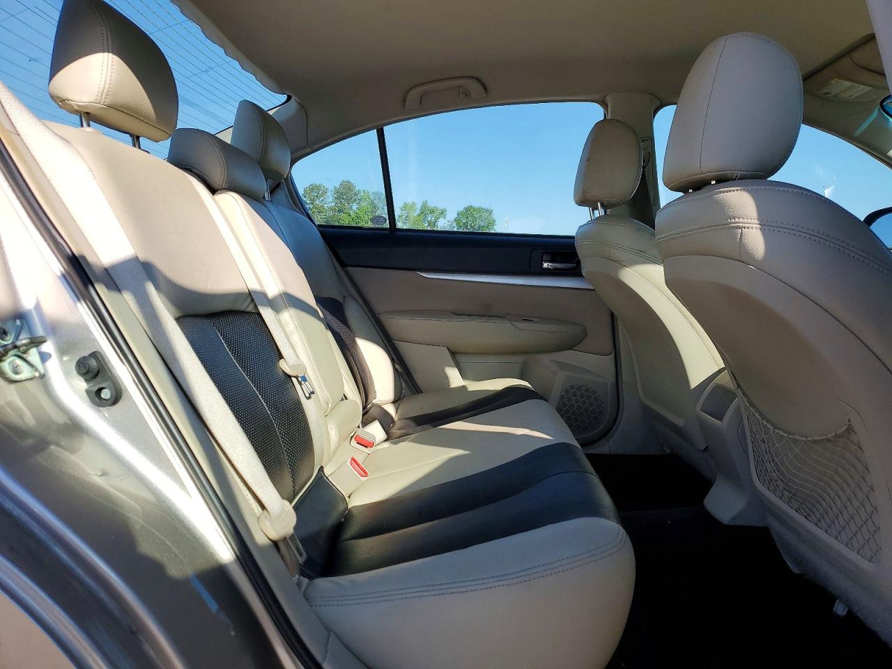 Subaru Legacy 2.5i Premium