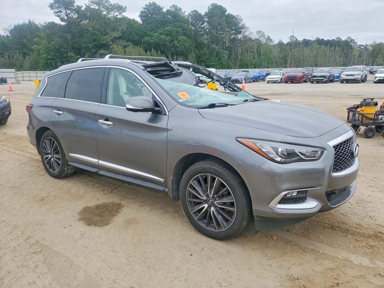 INFINITI Qx Base