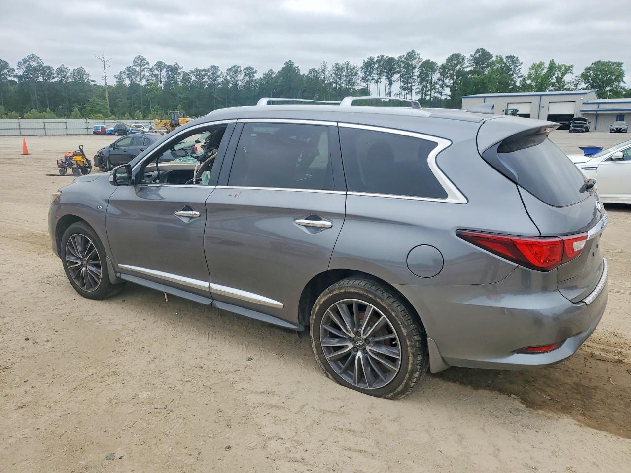 INFINITI Qx Base