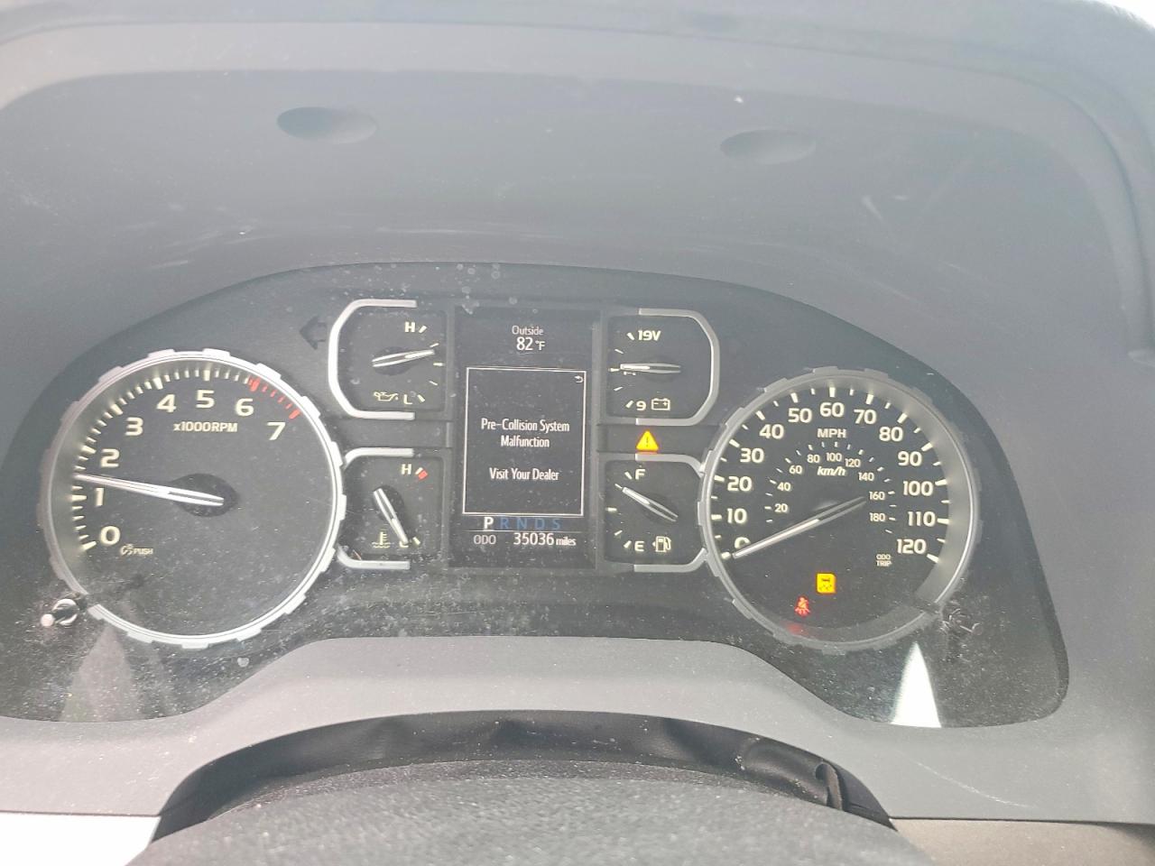 Toyota Tundra Crewmax Sr5