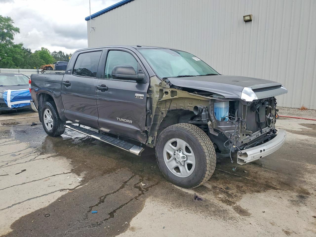 Toyota Tundra Crewmax Sr5