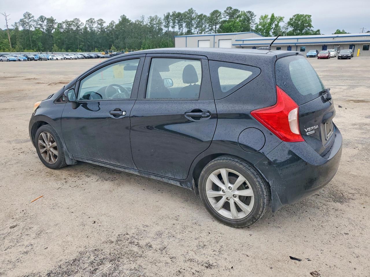 Nissan Versa Sv