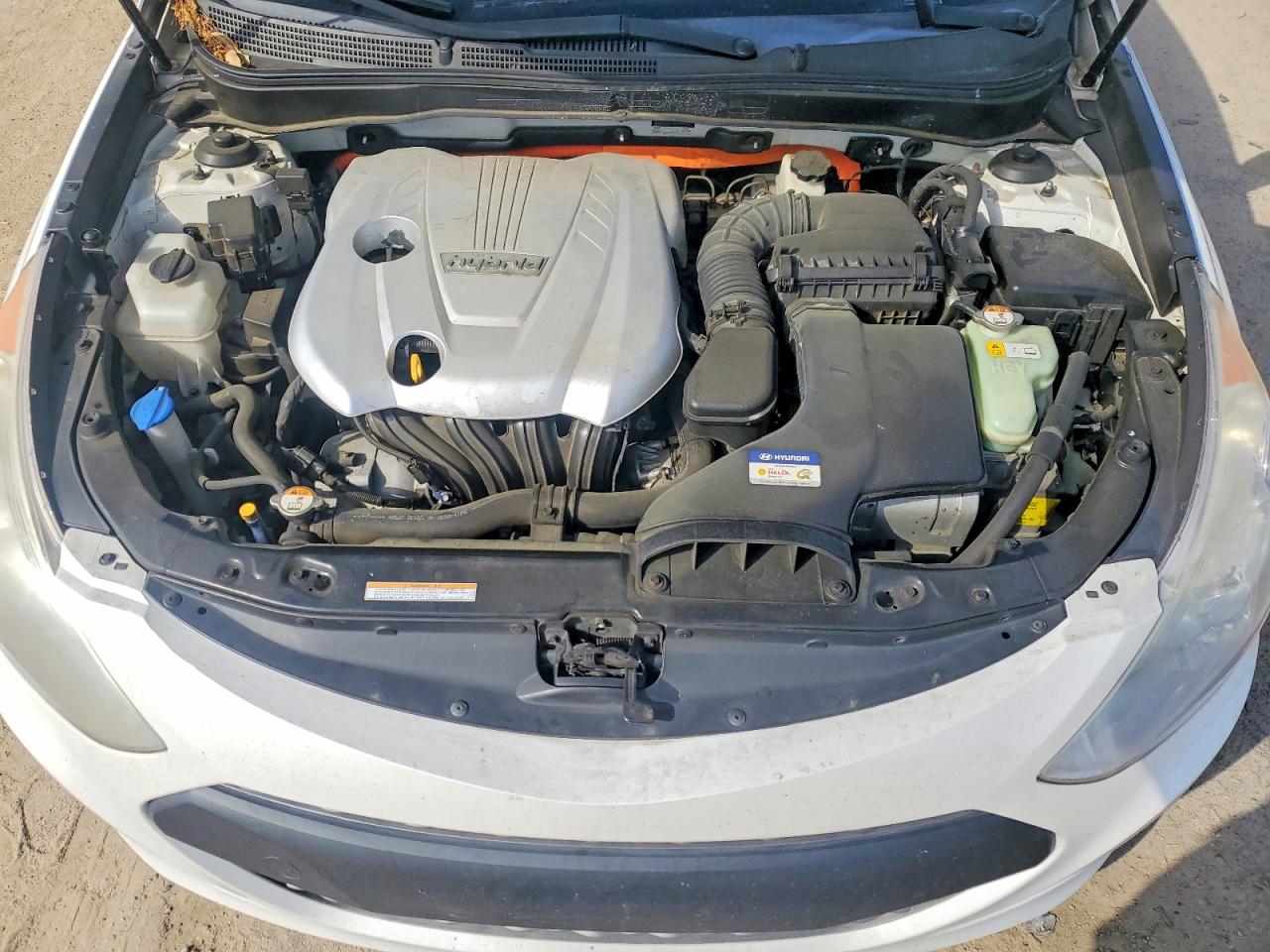 Hyundai SONATA Hybrid
