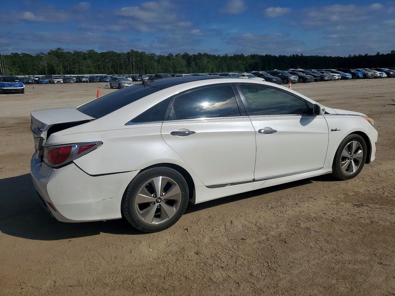 Hyundai SONATA Hybrid
