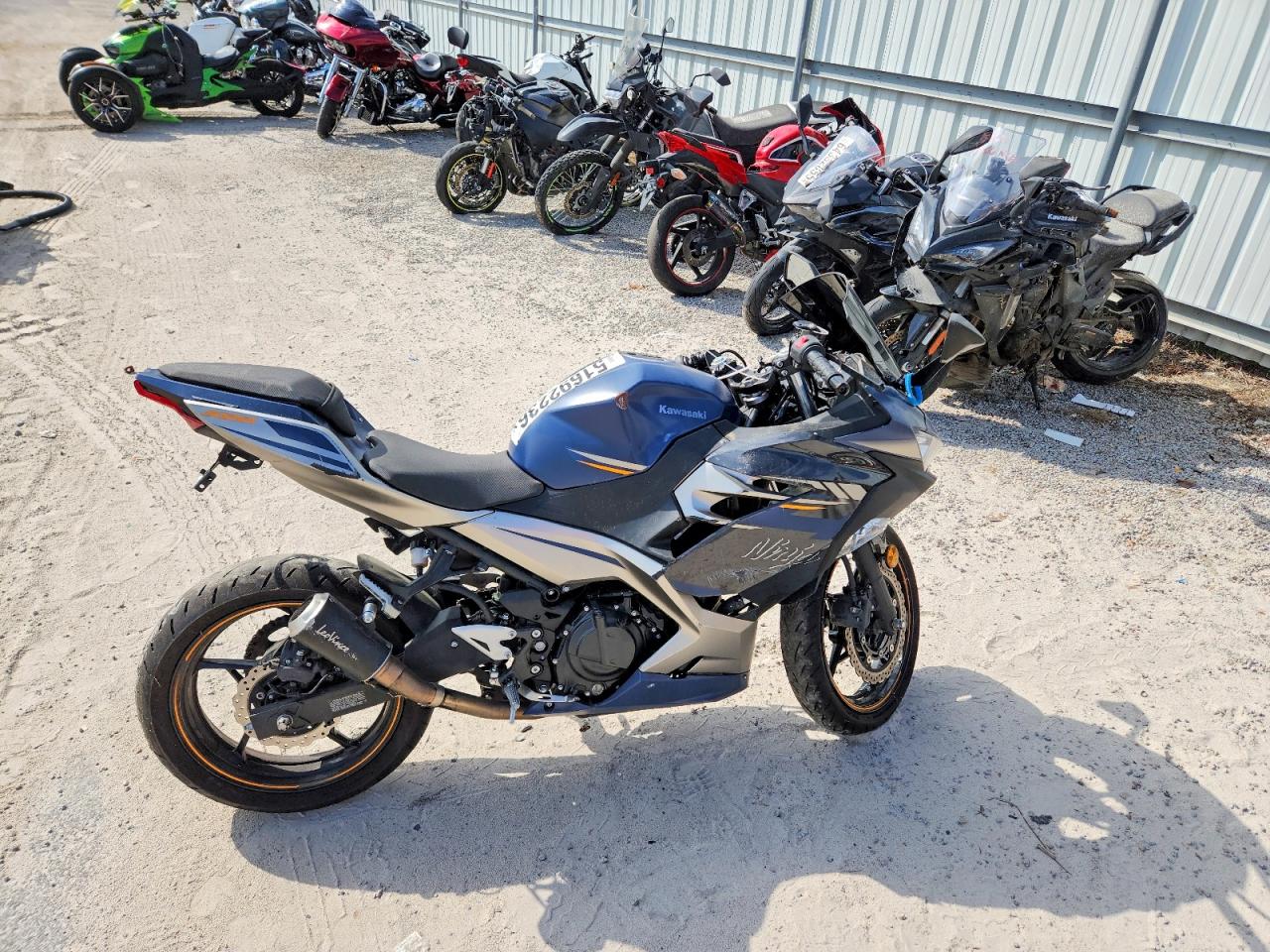 Salvage Kawasaki Ex400 Image