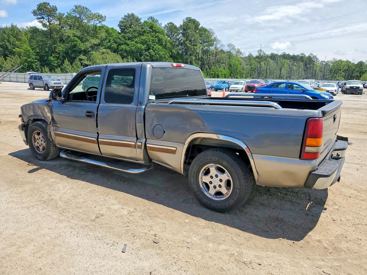 Chevrolet Silverado C1500