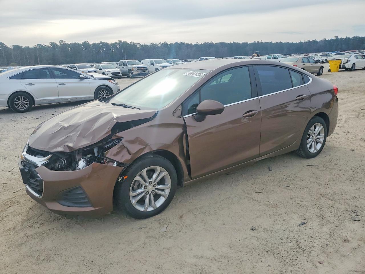 Salvage Chevrolet Cruze Image