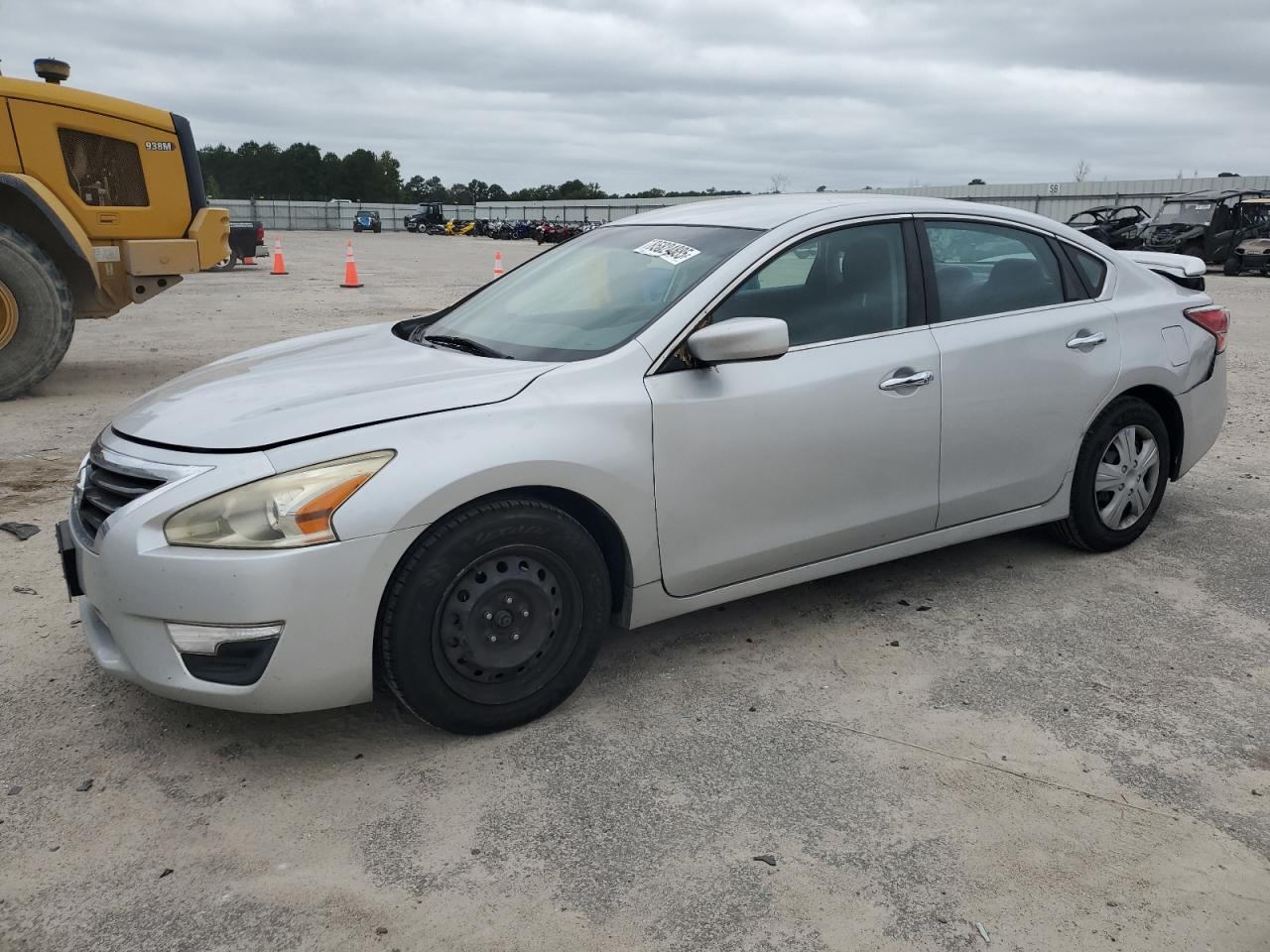Salvage Nissan Altima Image