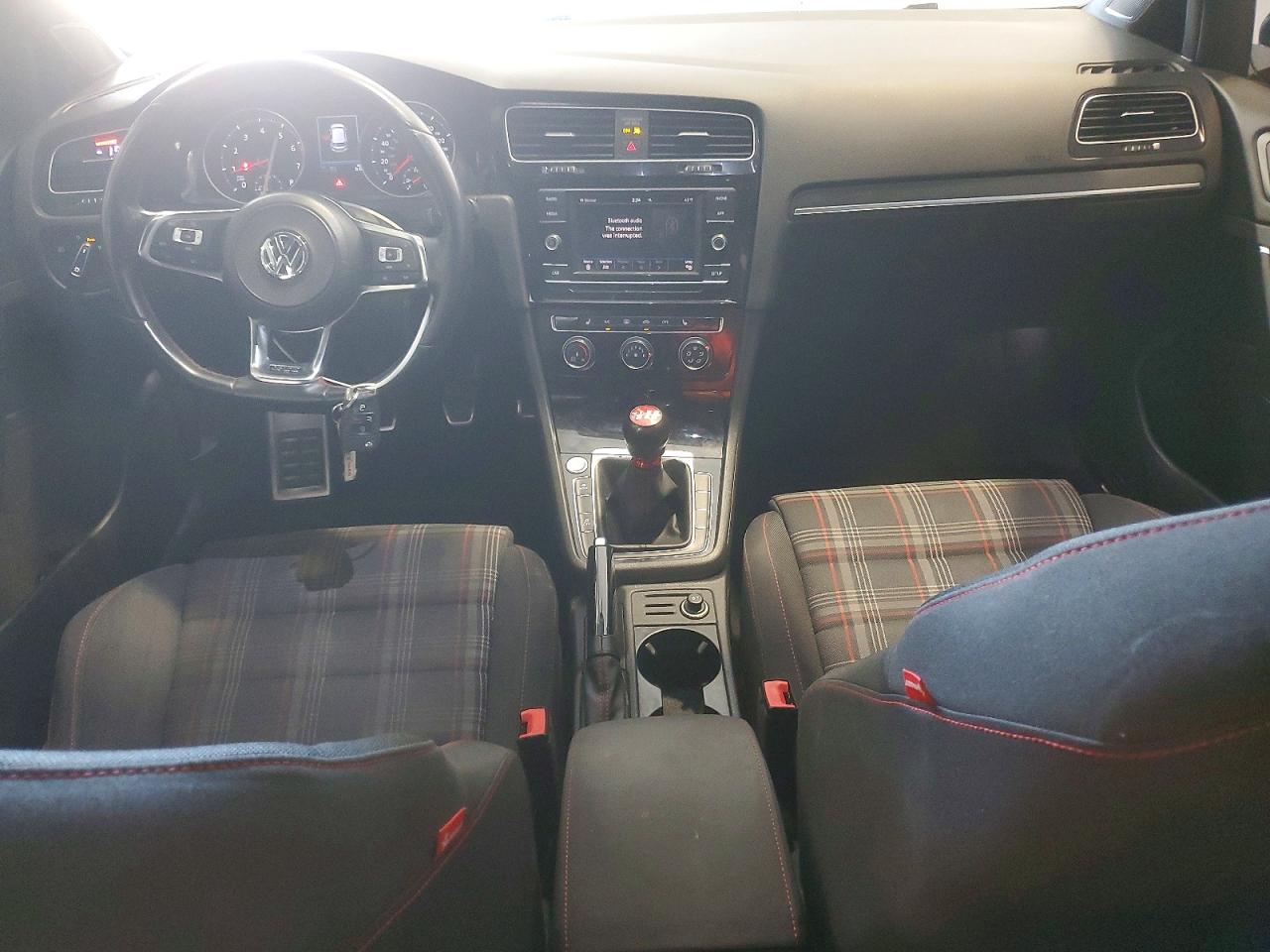 Volkswagen GTI S