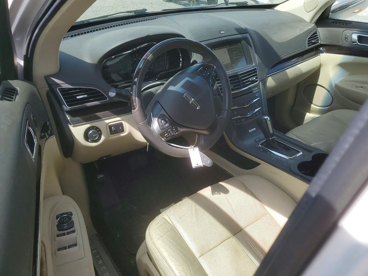 Lincoln MKT