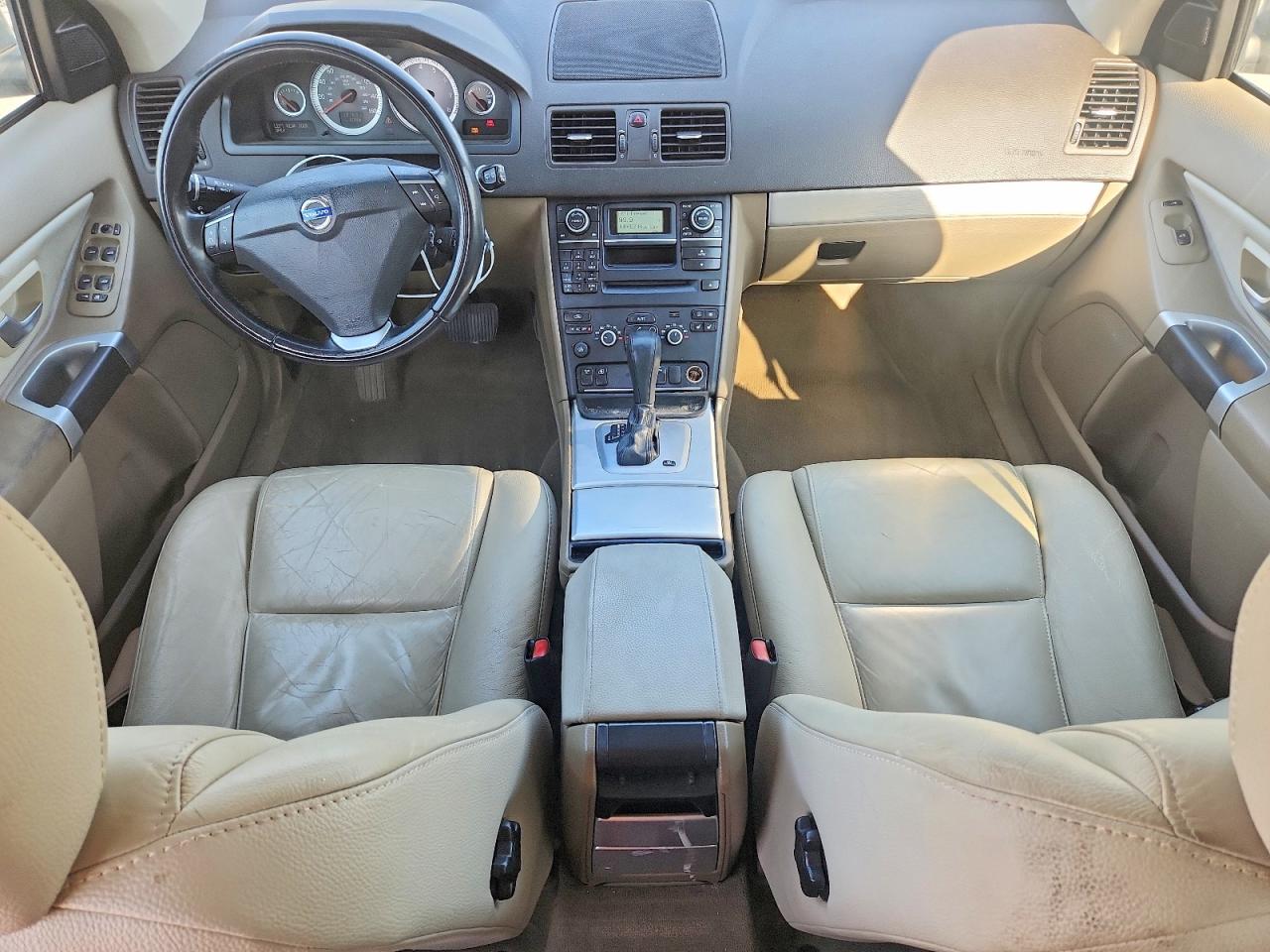 Volvo XC90 3.2