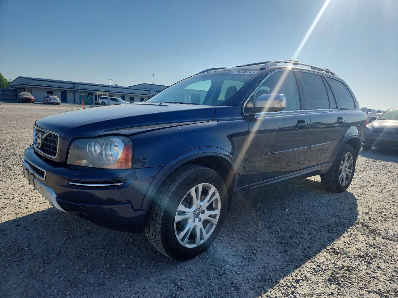 Salvage Volvo XC90 Image