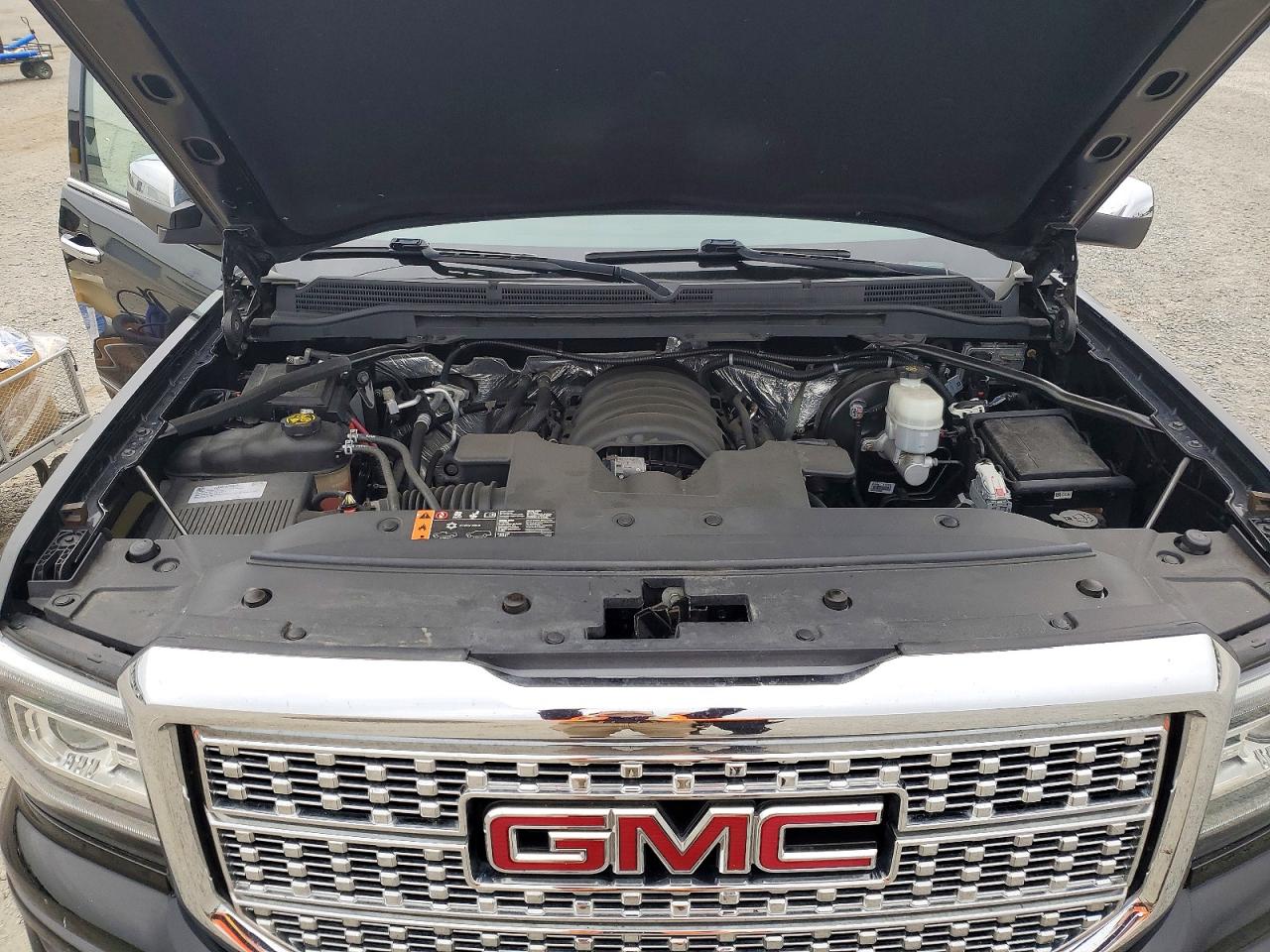 GMC Sierra K1500 Denali