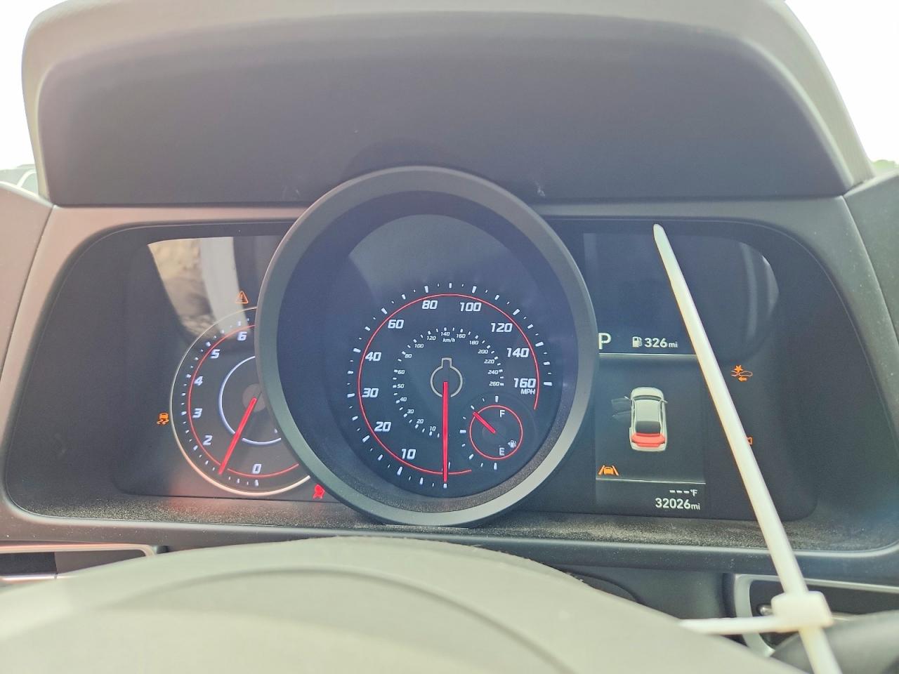 Hyundai ELANTRA Sel
