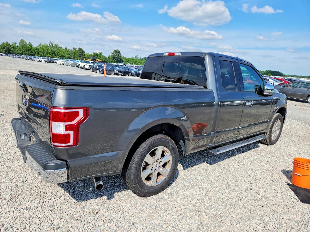 Ford F-150 Super Cab