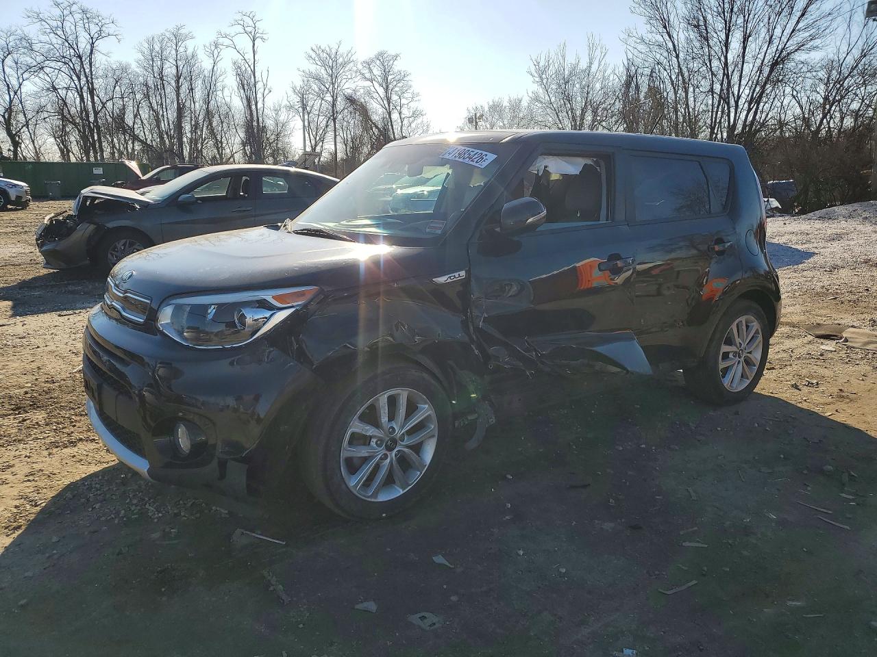 Salvage Kia Soul Image