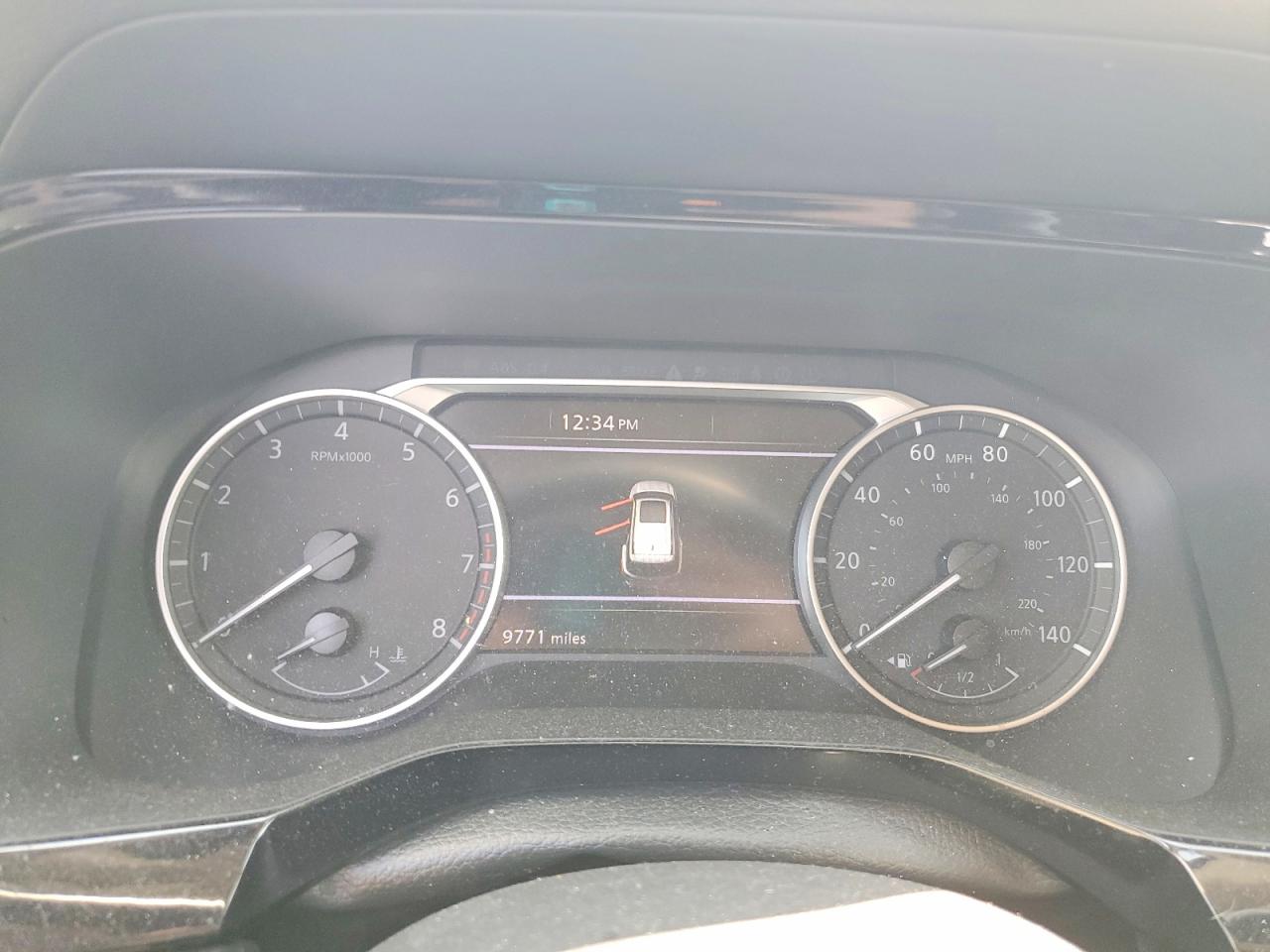 Nissan Pathfinder Sv