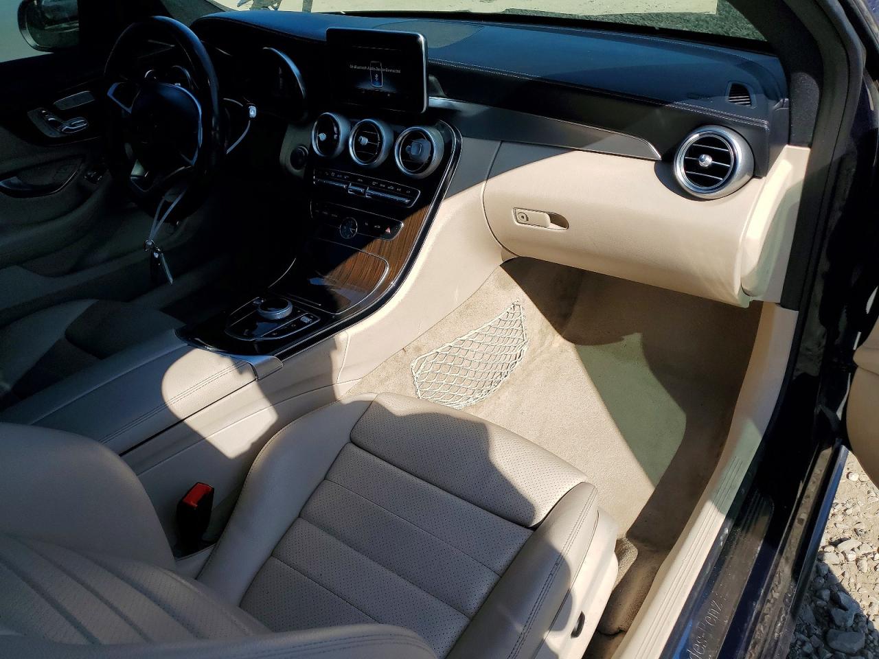 Mercedes-Benz C-Class 300