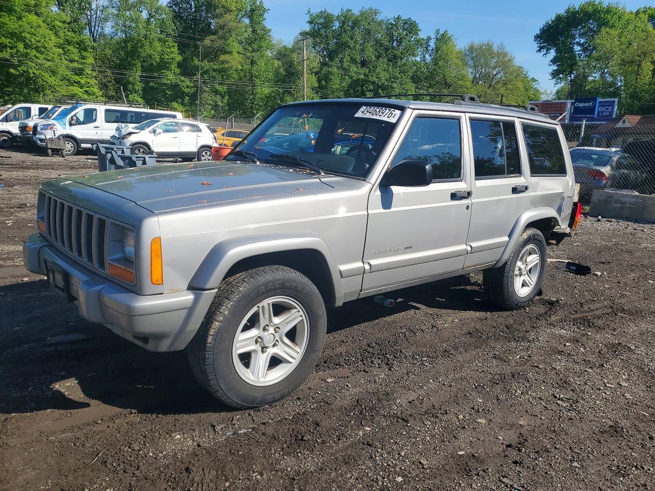 Salvage Jeep Cherokee Image