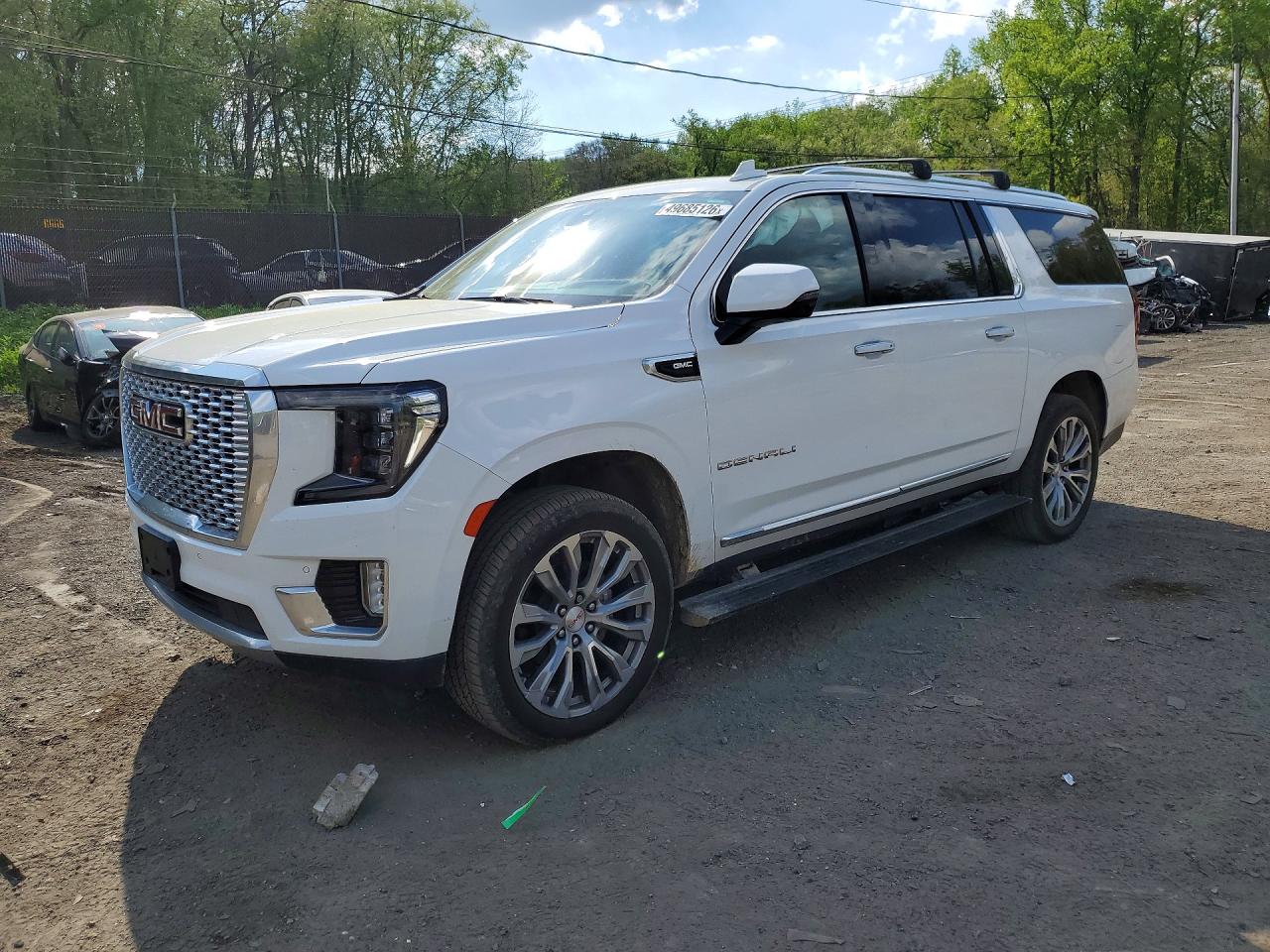 Salvage GMC Yukon Image