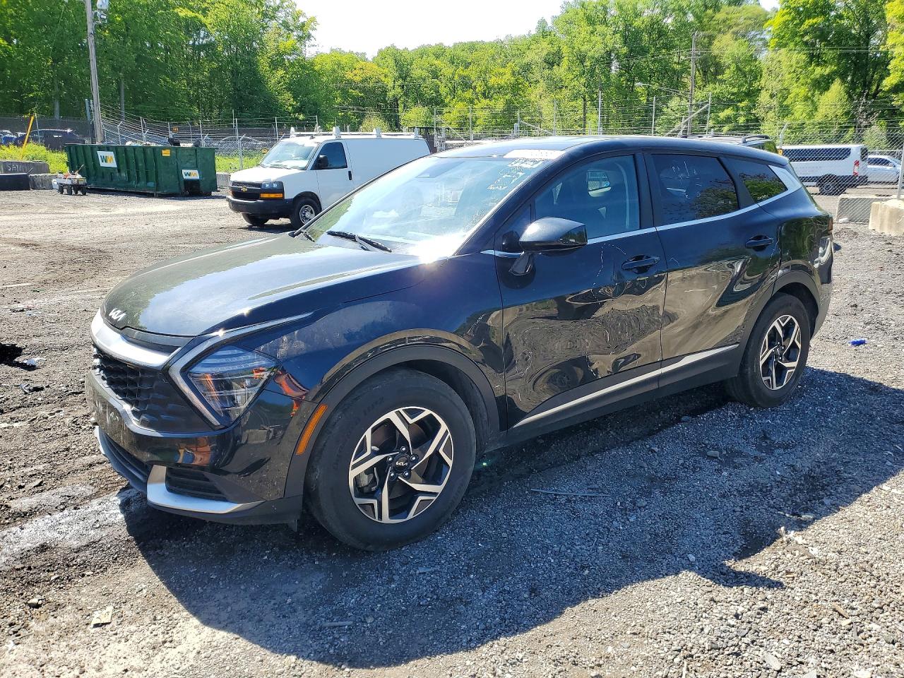Salvage Kia Sportage Image