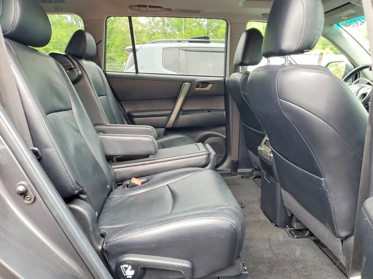 Toyota Highlander Se