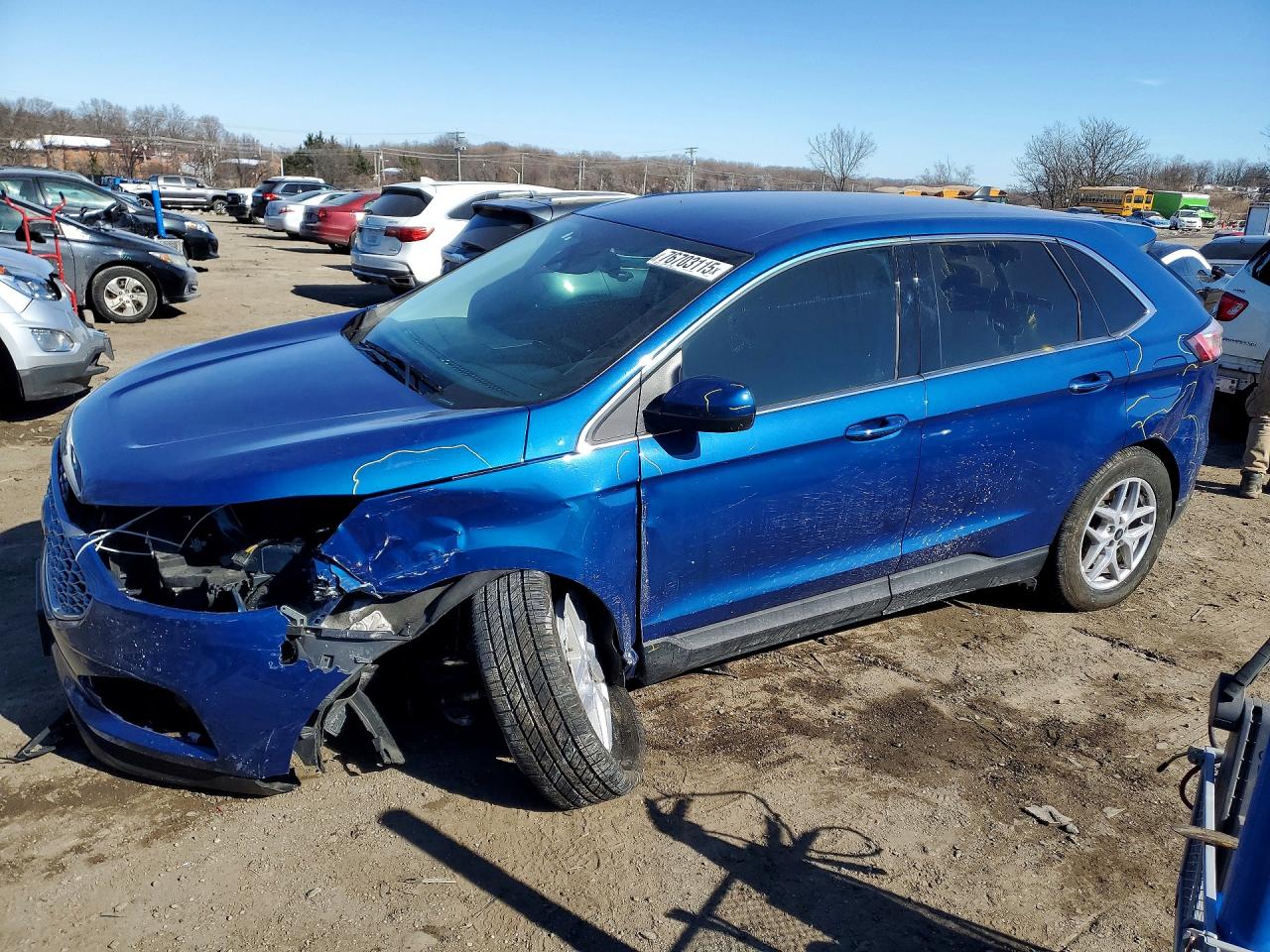 Salvage Ford Edge Image