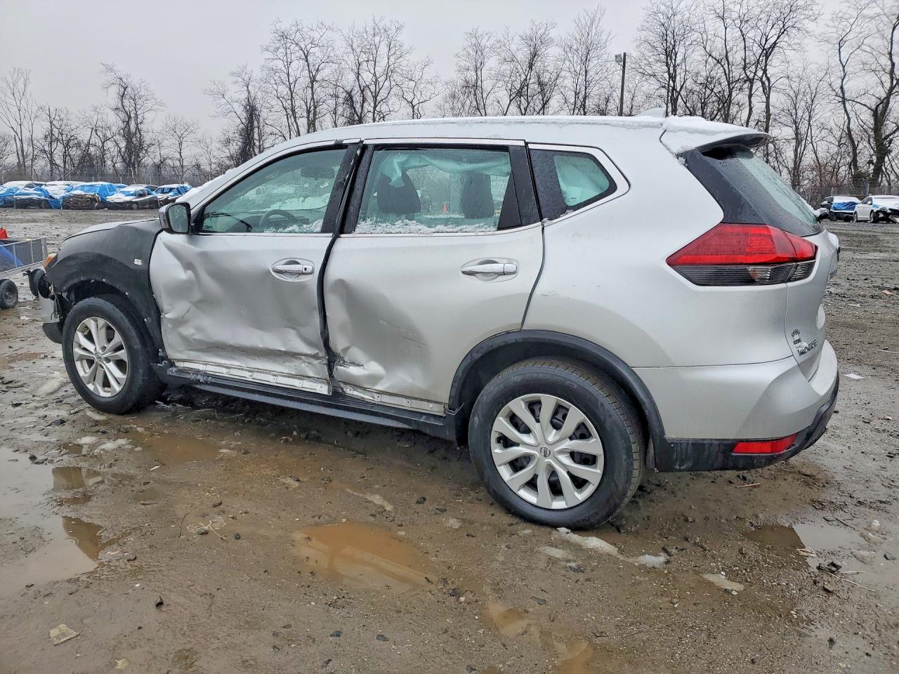 Nissan Rogue S