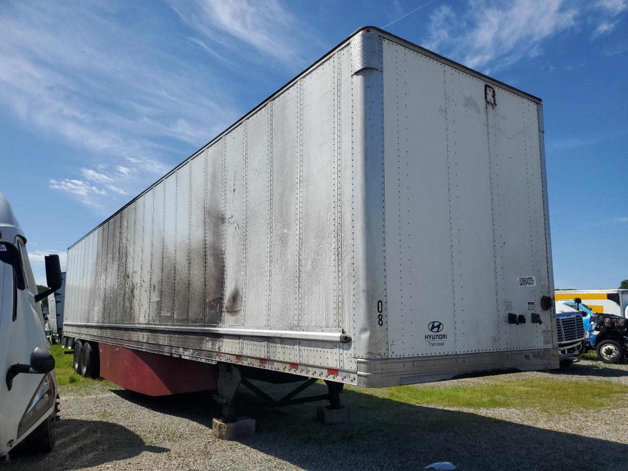 Salvage Hyundai Translead Image