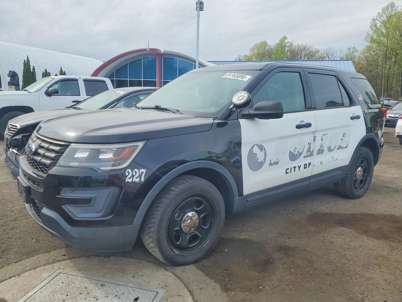 Salvage Ford Explorer Image