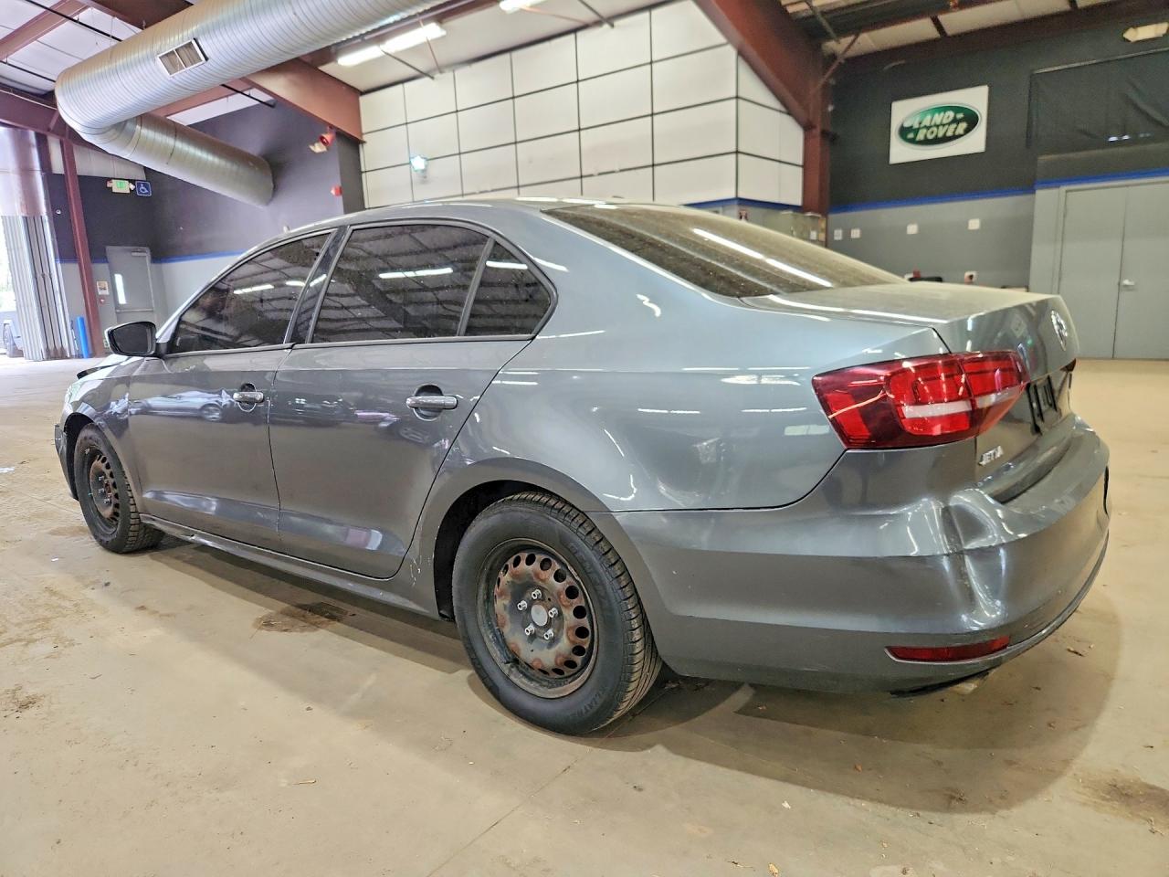 Volkswagen Jetta S