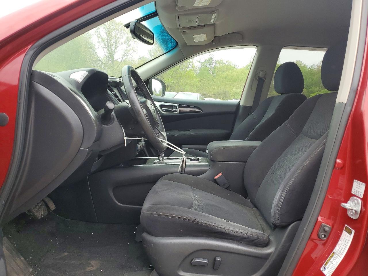 Nissan Pathfinder Sv