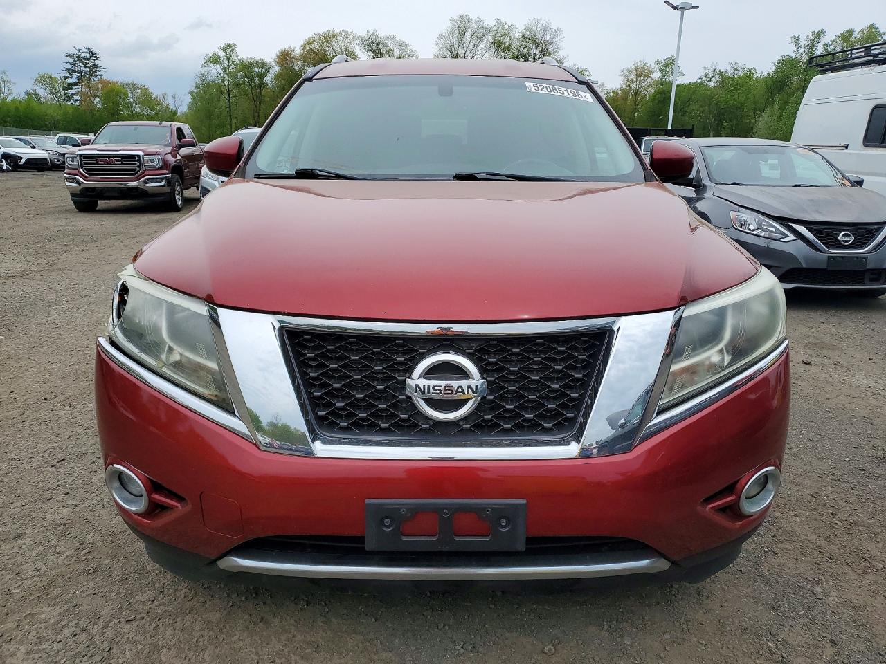 Nissan Pathfinder Sv