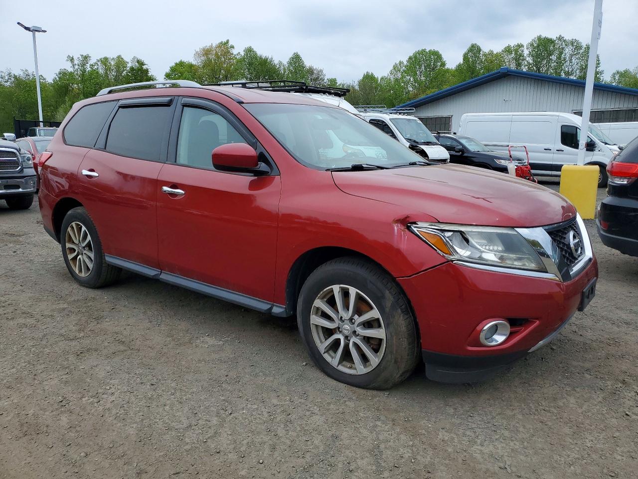 Nissan Pathfinder Sv