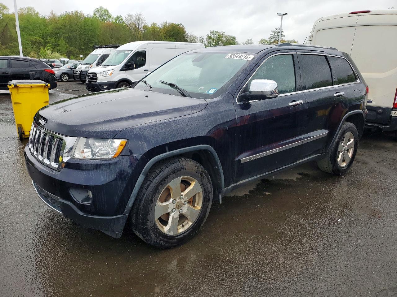 Salvage Jeep Cherokee Image