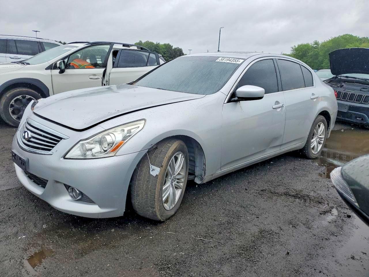 Salvage INFINITI G37 Image