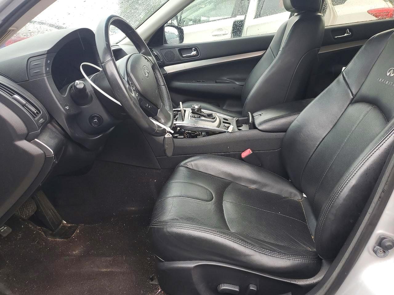 INFINITI G37 X