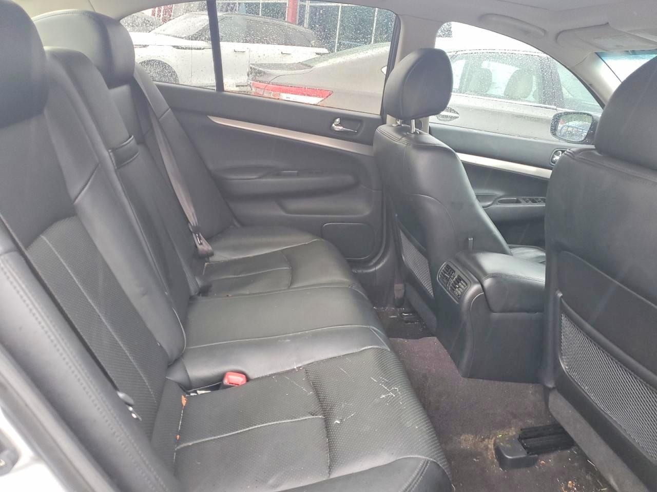 INFINITI G37 X