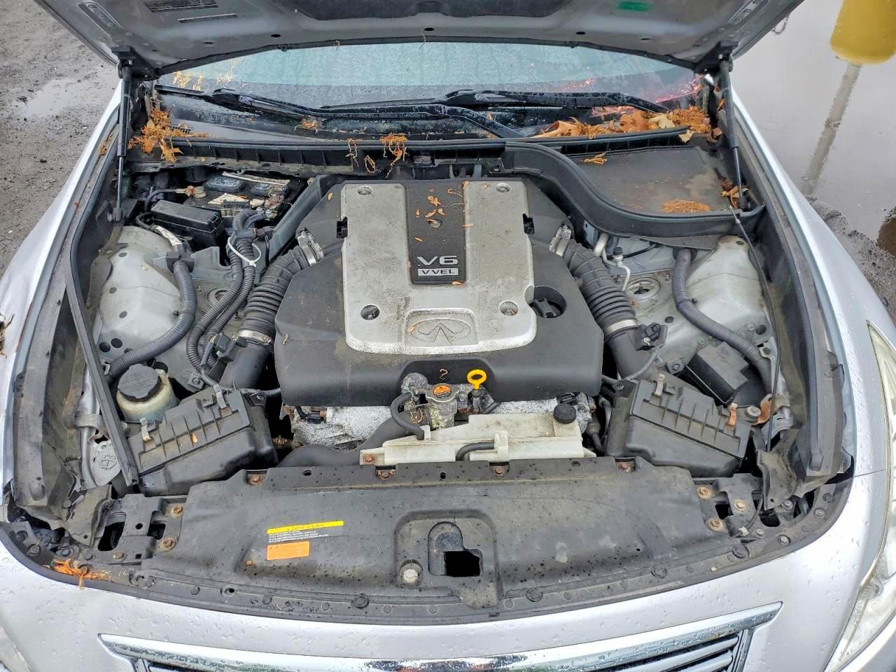 INFINITI G37 X